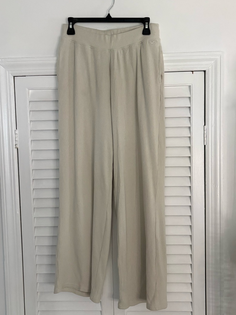 ABERCROMBIE Wide-Leg Ribbed Lounge Pants in Cream
